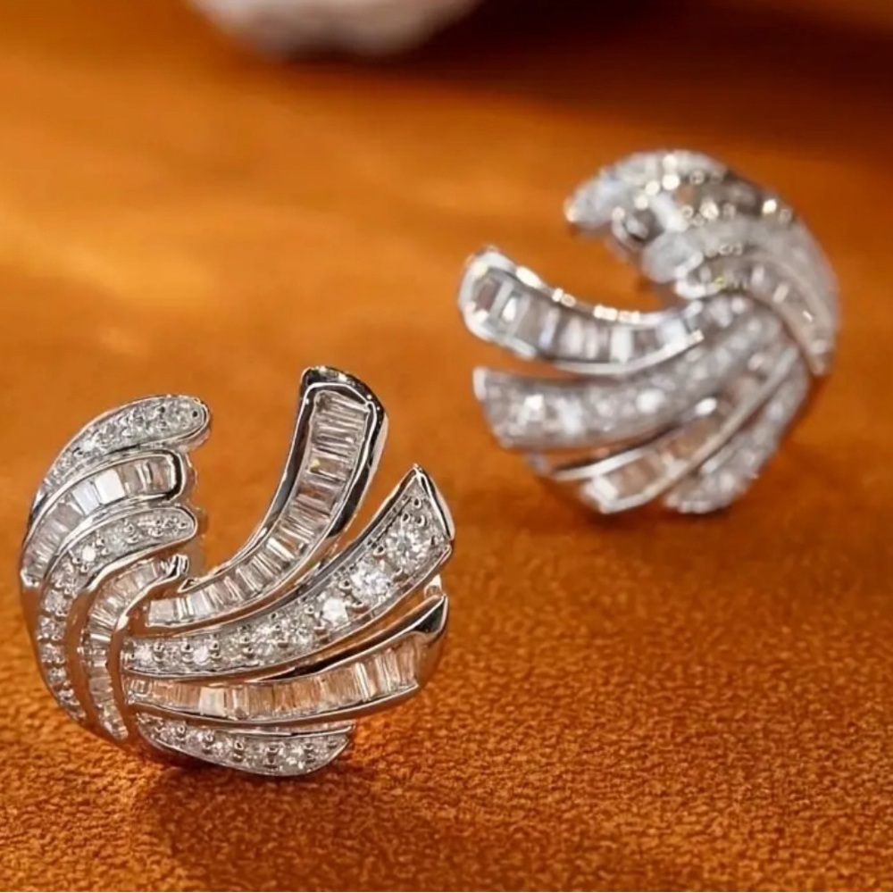 Radiant Ripples Sparkling Wave‎ Zirconia Stud Earrings